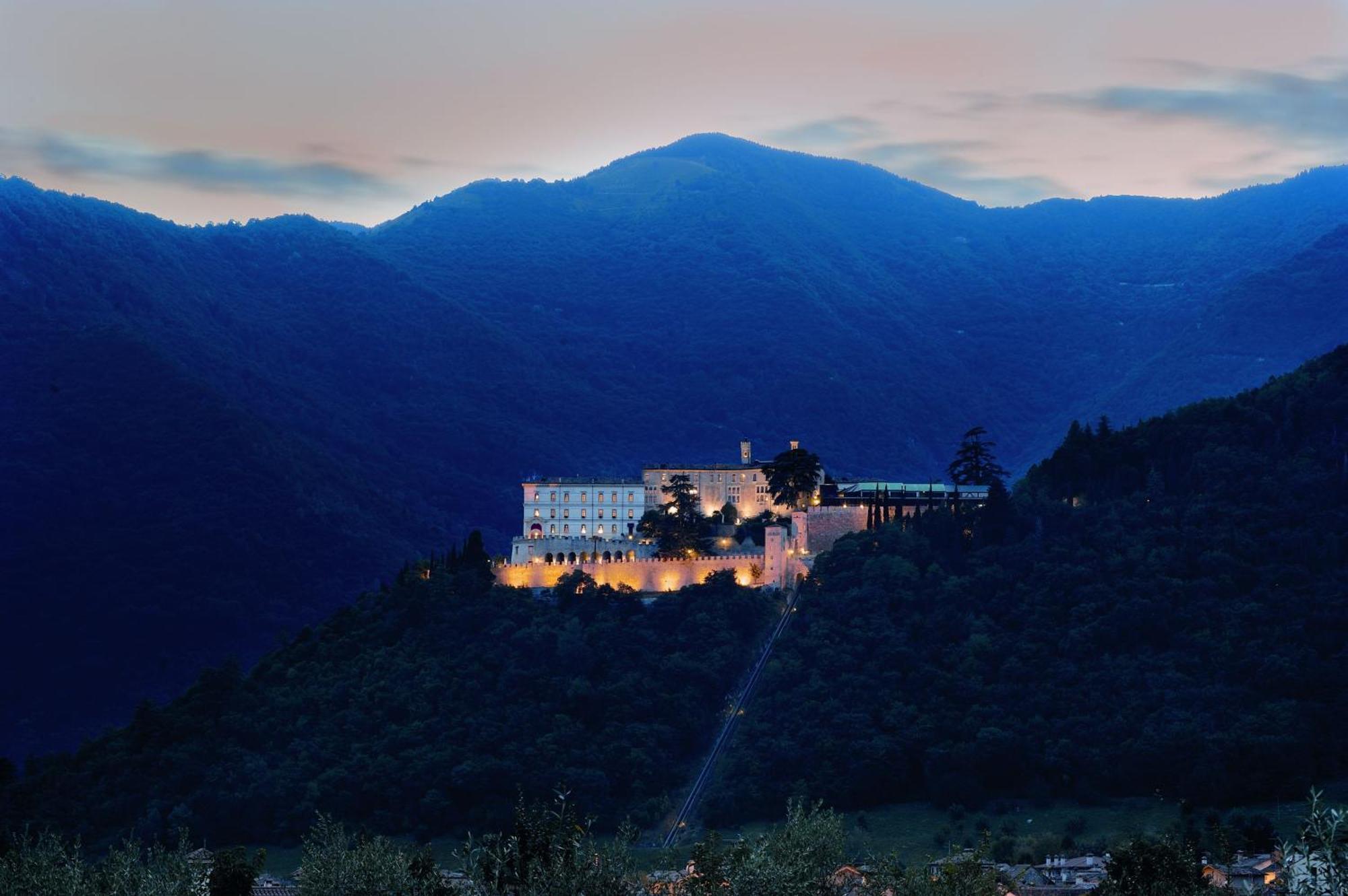 I Giardini Segreti Di Villa Marcello Marinelli Cison di Valmarino Luaran gambar