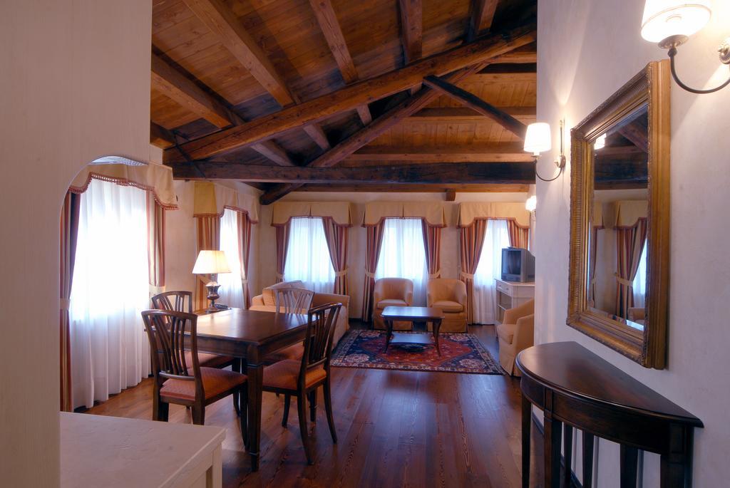 I Giardini Segreti Di Villa Marcello Marinelli Cison di Valmarino Luaran gambar